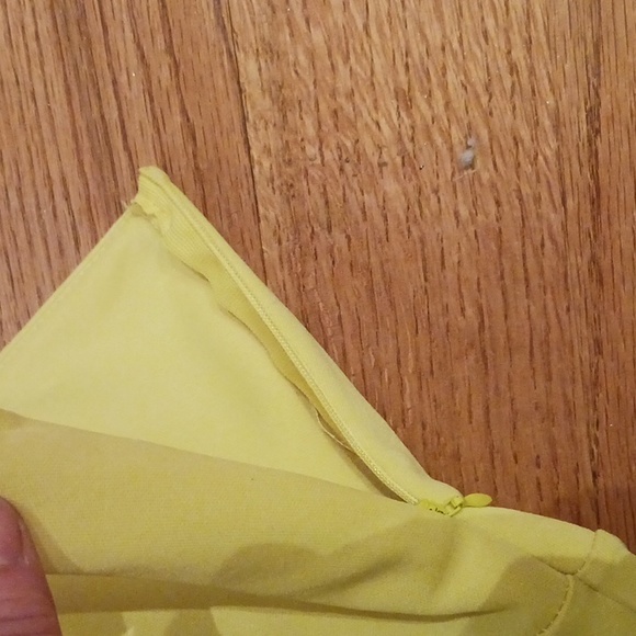 Dress - Picture 4 of 4